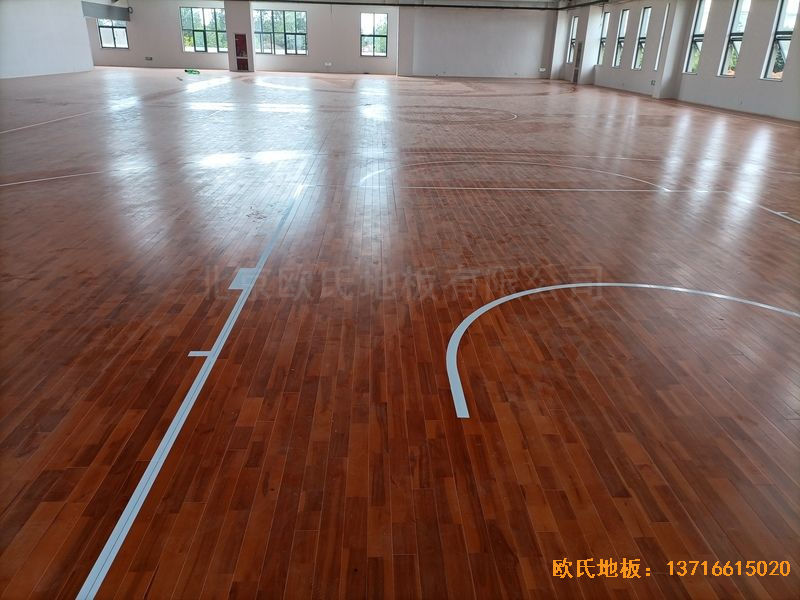 江苏宿迁运河路学校运动木地板安装案例
