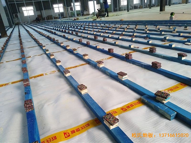 河南濮阳永康篮球训练中心体育木地板施工案例