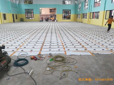 郑州中原区酷康篮球馆体育木地板施工案例