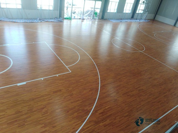 篮球场木地板厂商3