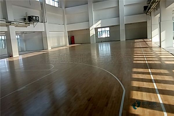 篮球馆木地板要多少钱2