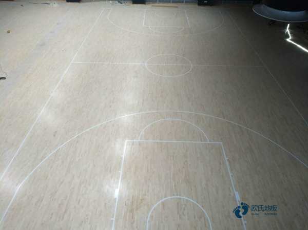 实木体育篮球木地板划线2
