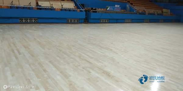 实木体育馆木地板材料分哪几种3