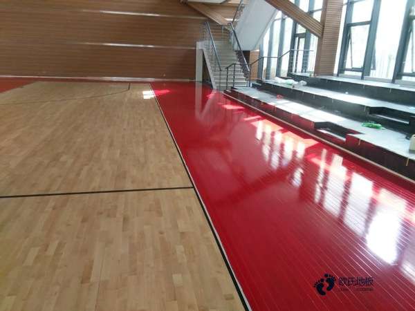校园篮球馆木地板施工单位1