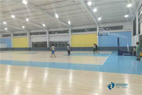 学校篮球馆地板的常用尺寸3