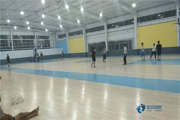 学校篮球馆地板的常用尺寸1