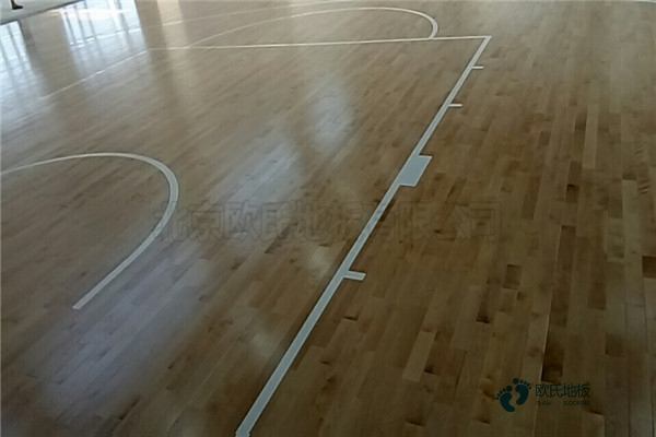 学校篮球馆地板优点3