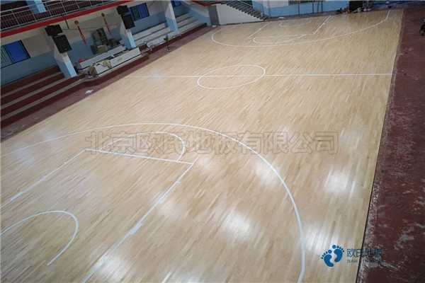 校园运动场地地板施工流程3